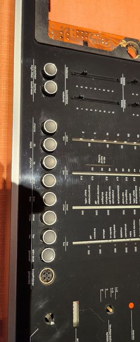 radio-gramofon WEGA Studio 3213 HiFi.