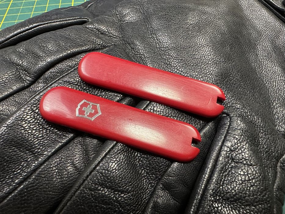 Накладки Victorinox Classic SD rambler escort плашки