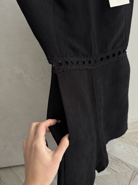 Чорний комбінкзон Zara