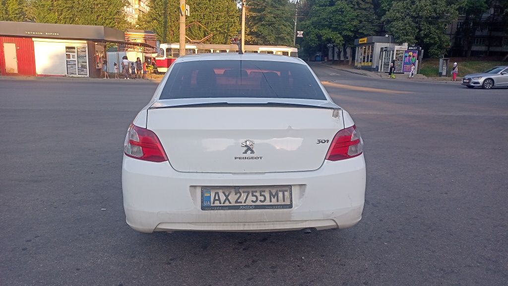 Продам Peugeot 301