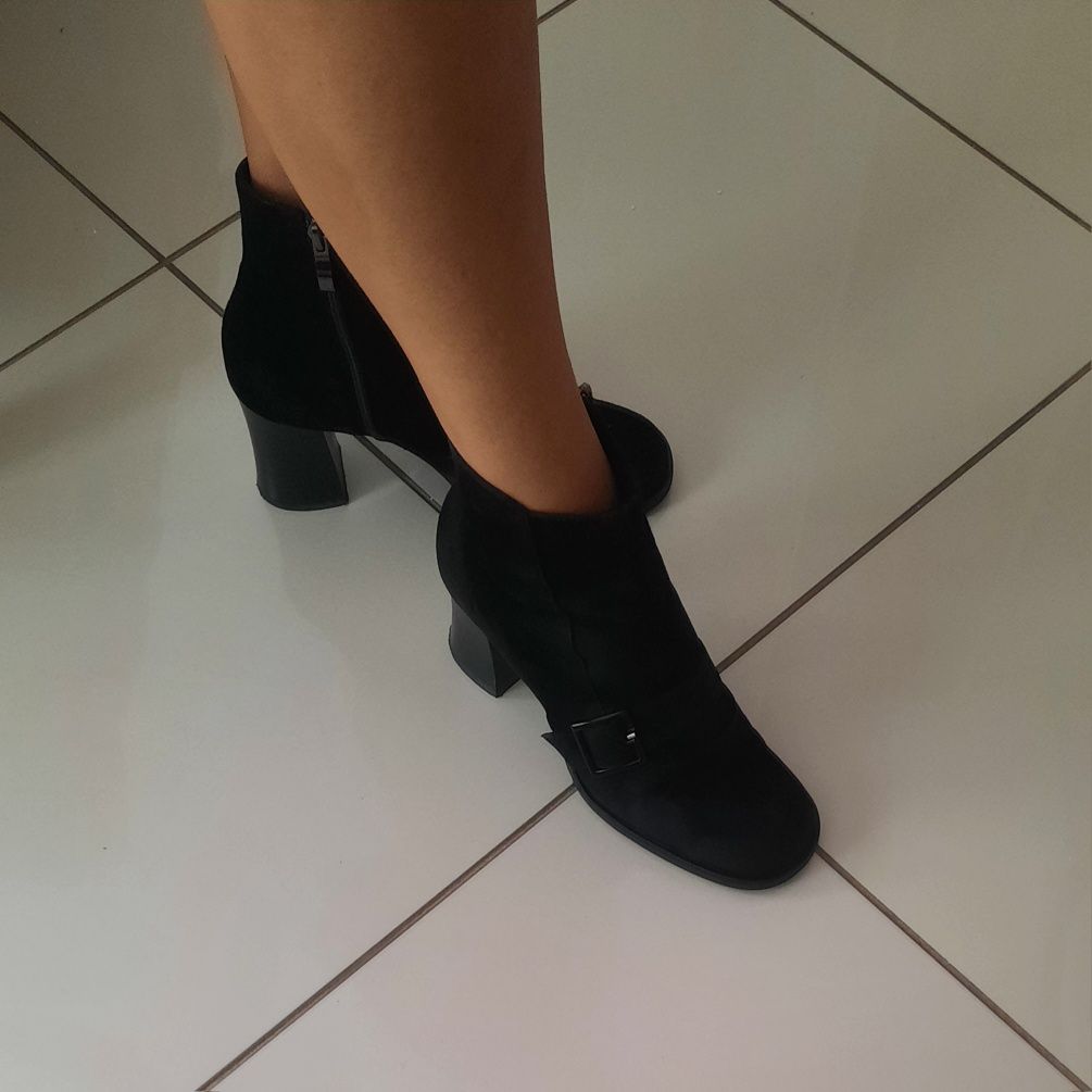 Buty Botki damskie zamszowe QUAZI