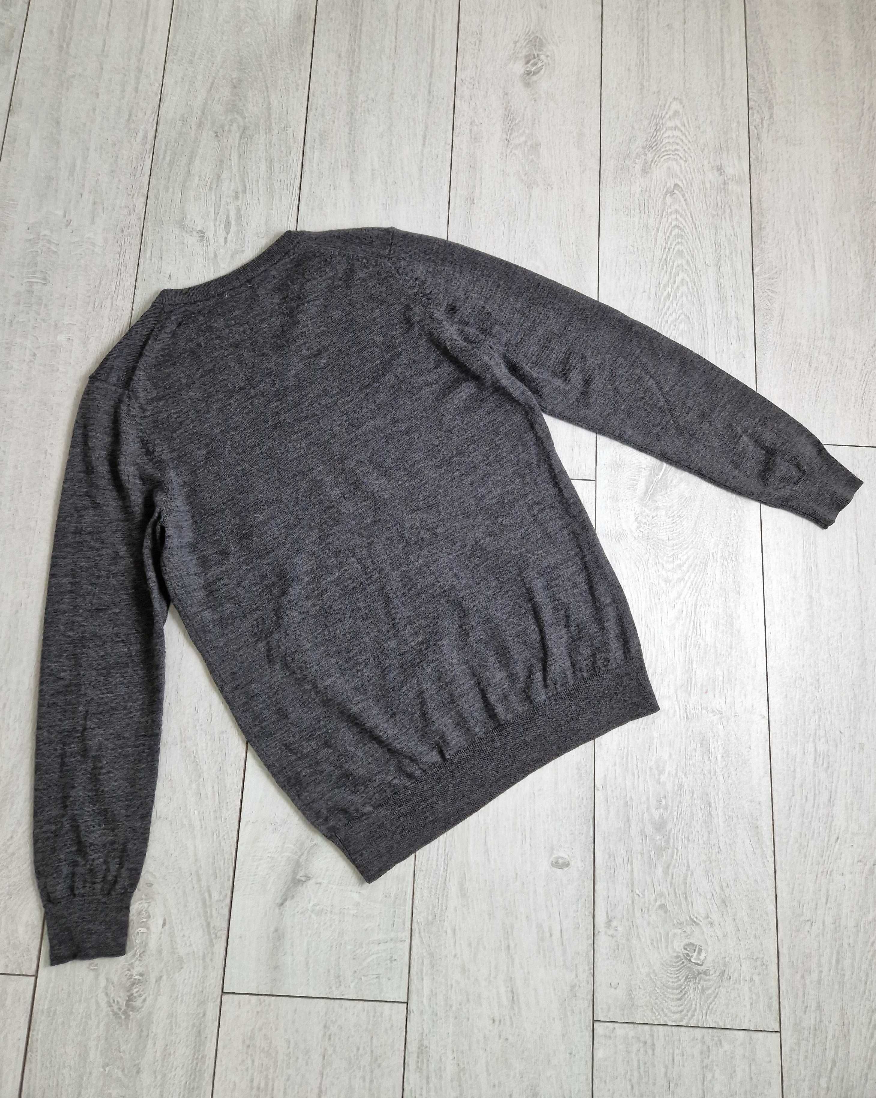 Quality Garment szary sweter wełniany w serek 100% żywa wełna merino L