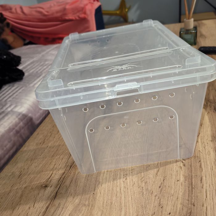 Box hodowlany, stan bardzo dobry