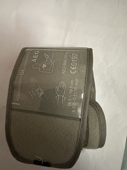 Тонометр aeg на запʼястя