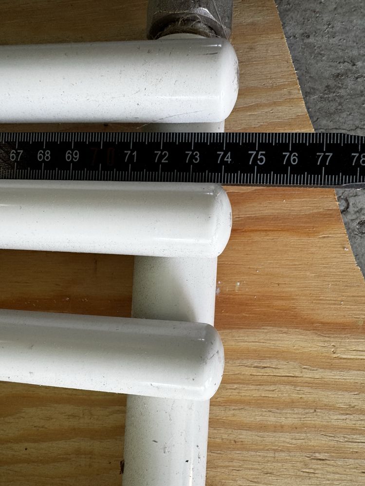 Grzejnik na ręczniki łazienkowy 115/74cm