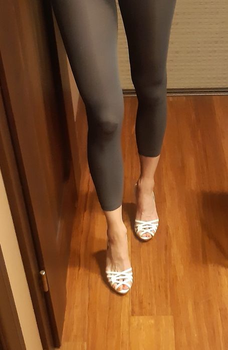 Legginsy Calzedonia S-M, szare