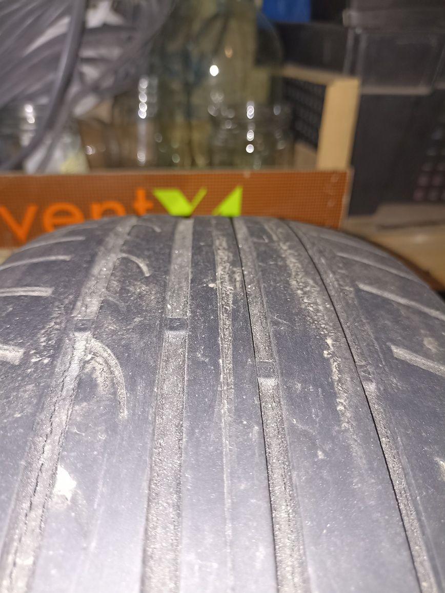 Шина Dunlop 195/60 r15 1шт