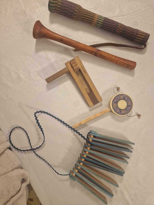 Instrumentos Musicais Vintage - Mundo