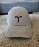 Oryginalna czapka Tesla szara z logo T