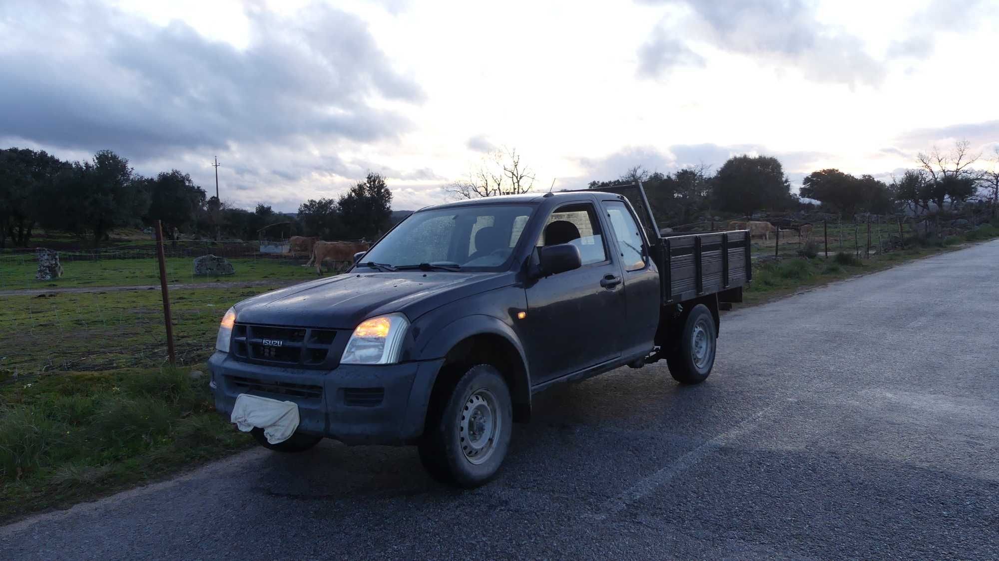 Isuzu Rodeo 4WD Space Cab 2.5