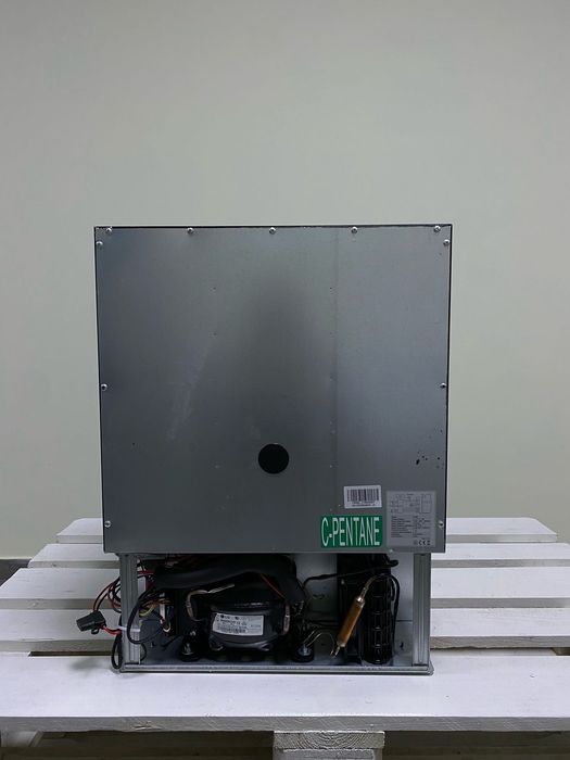 Lodówka kompresorowa CR65 12/24V 65L  LG