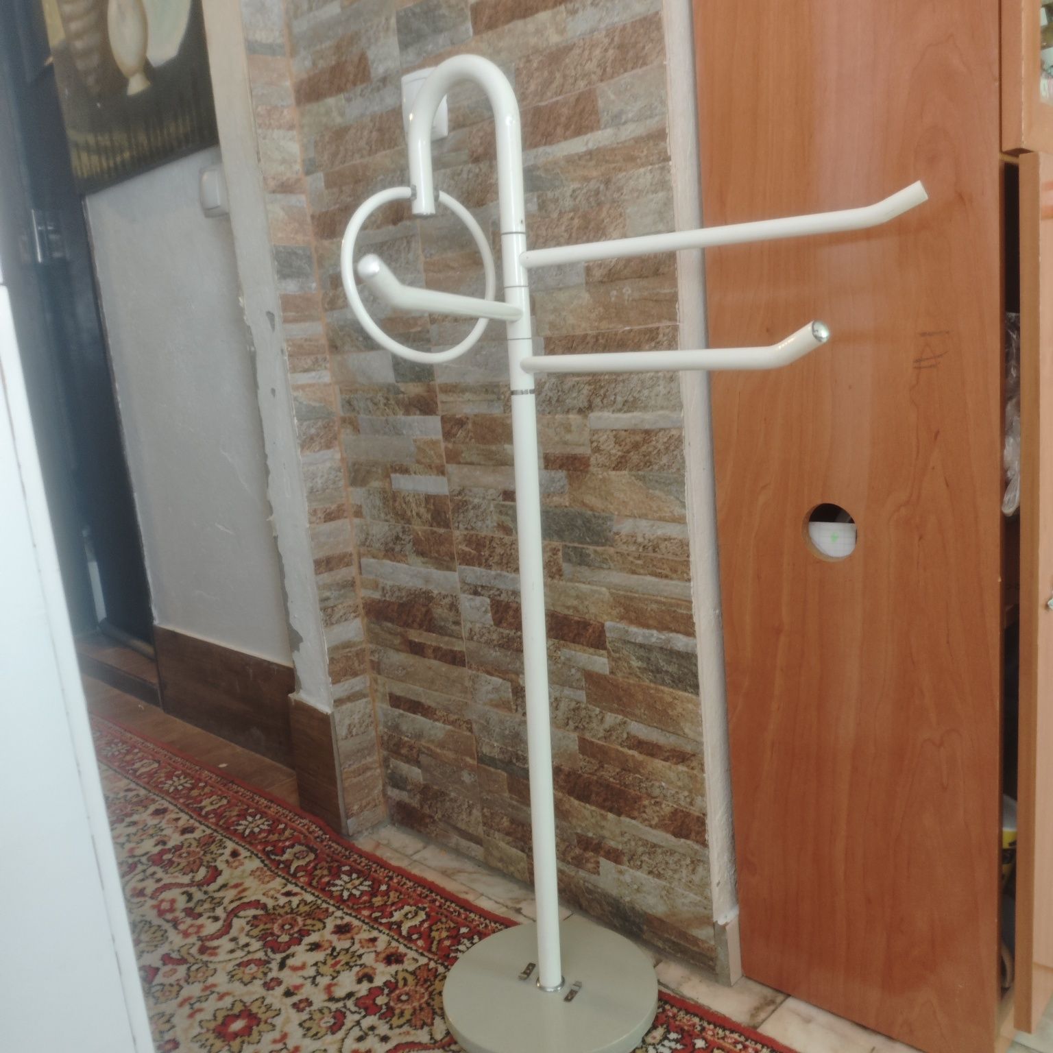 Toalheiro branco