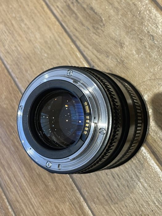 Canon EF 24mm f/1.4L USM