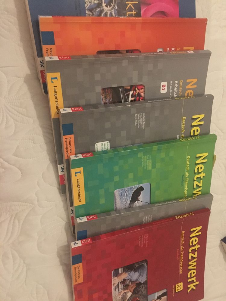 Livros alemão A1, A2, B1, B2 Netzwerk, Aspekte neu
