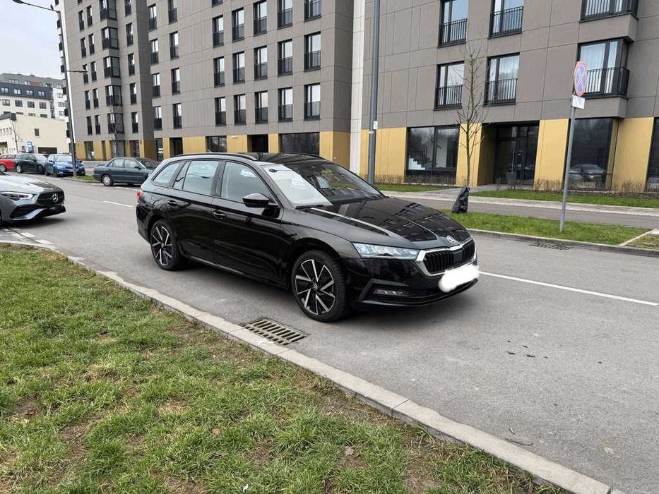 Бампер передній Skoda Octavia A8 Запчастини Шкода Октавиа А8, Шрот