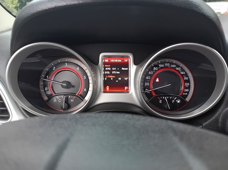 Fiat Freemont Black Code biała perła 142 tys 4x4 190hp