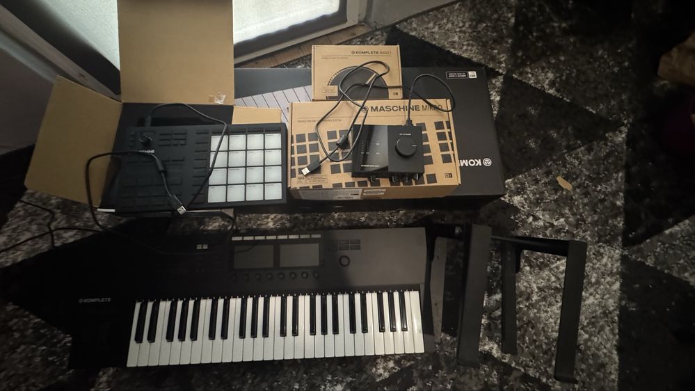 Komplete kontrol s49 + mashine mikro + komplete audio1 - jak nowe