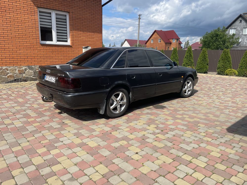 Ауді а 6 с4 2,5тді103 кв