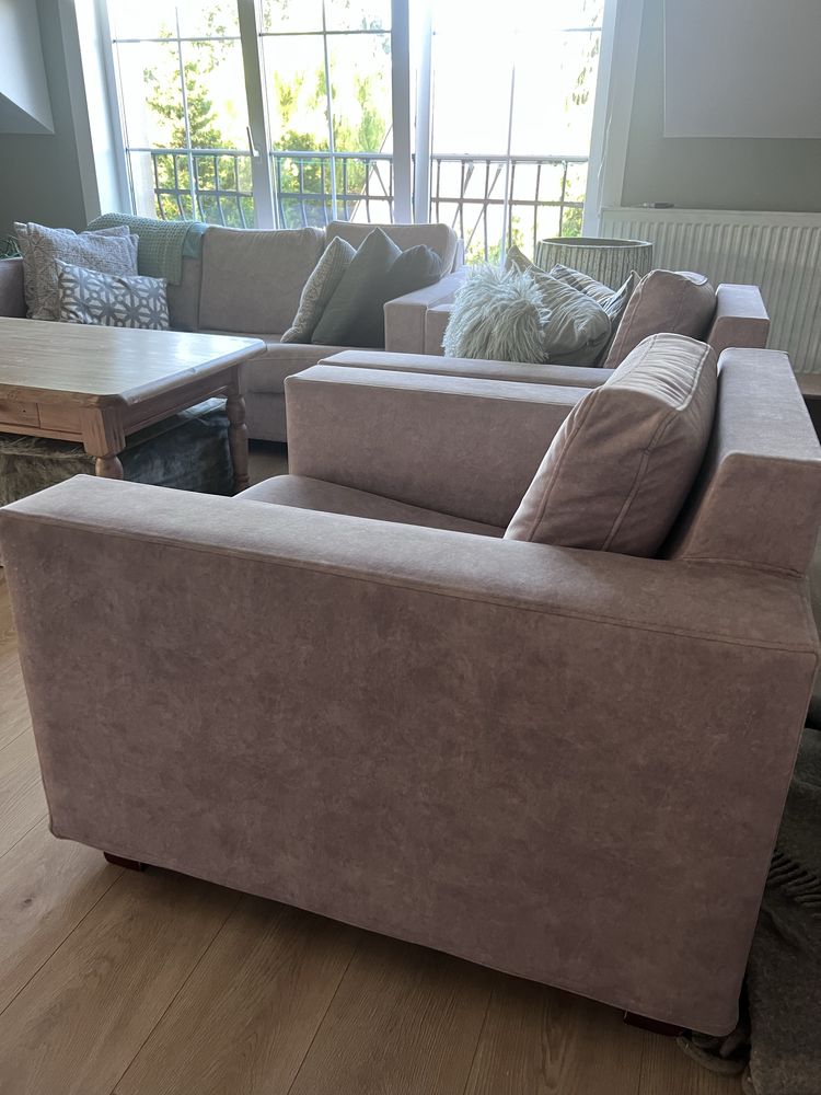 Sofa z dwoma fotelami