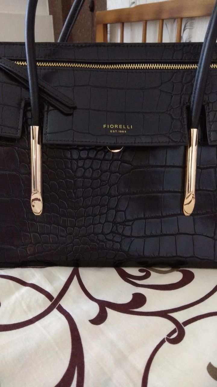 Новая сумка Fiorelli