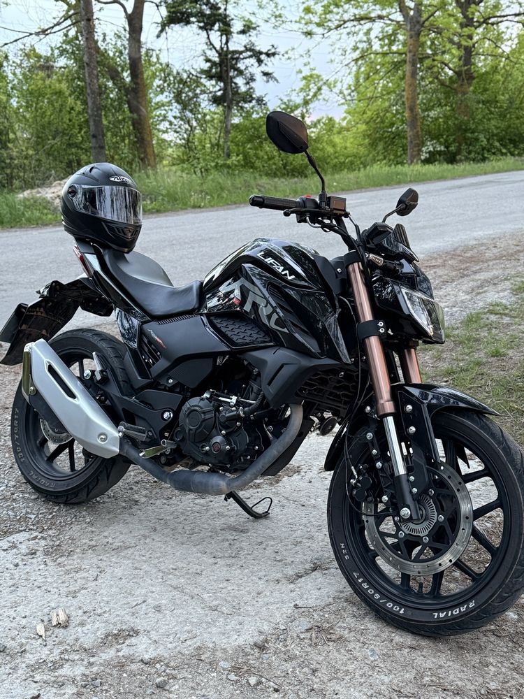 Lifan kps 200 чорний