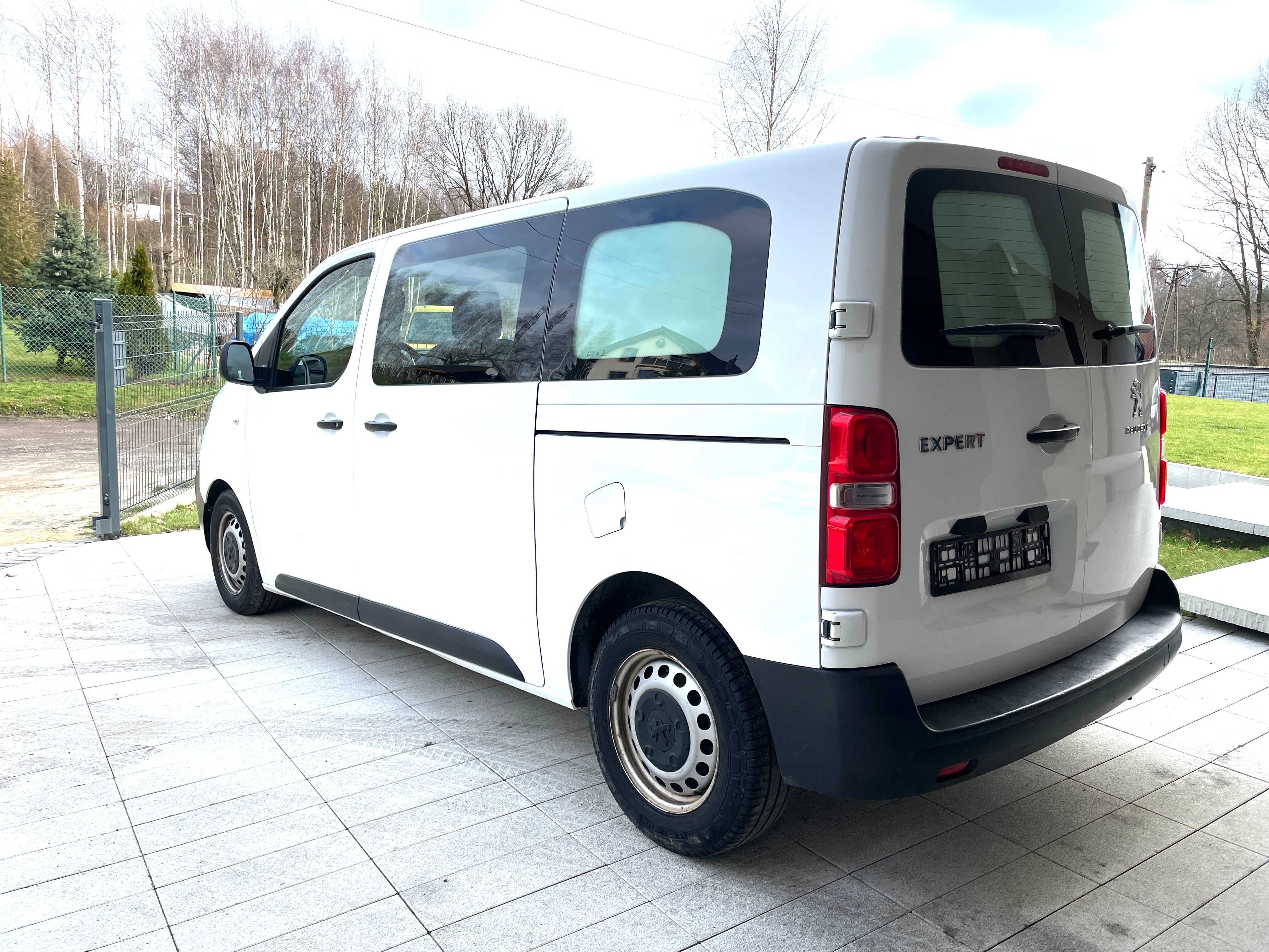 Peugeot Expert Vivaro trafic 1.5 bluehdi Vat 23% brygadówka 6-osobowy