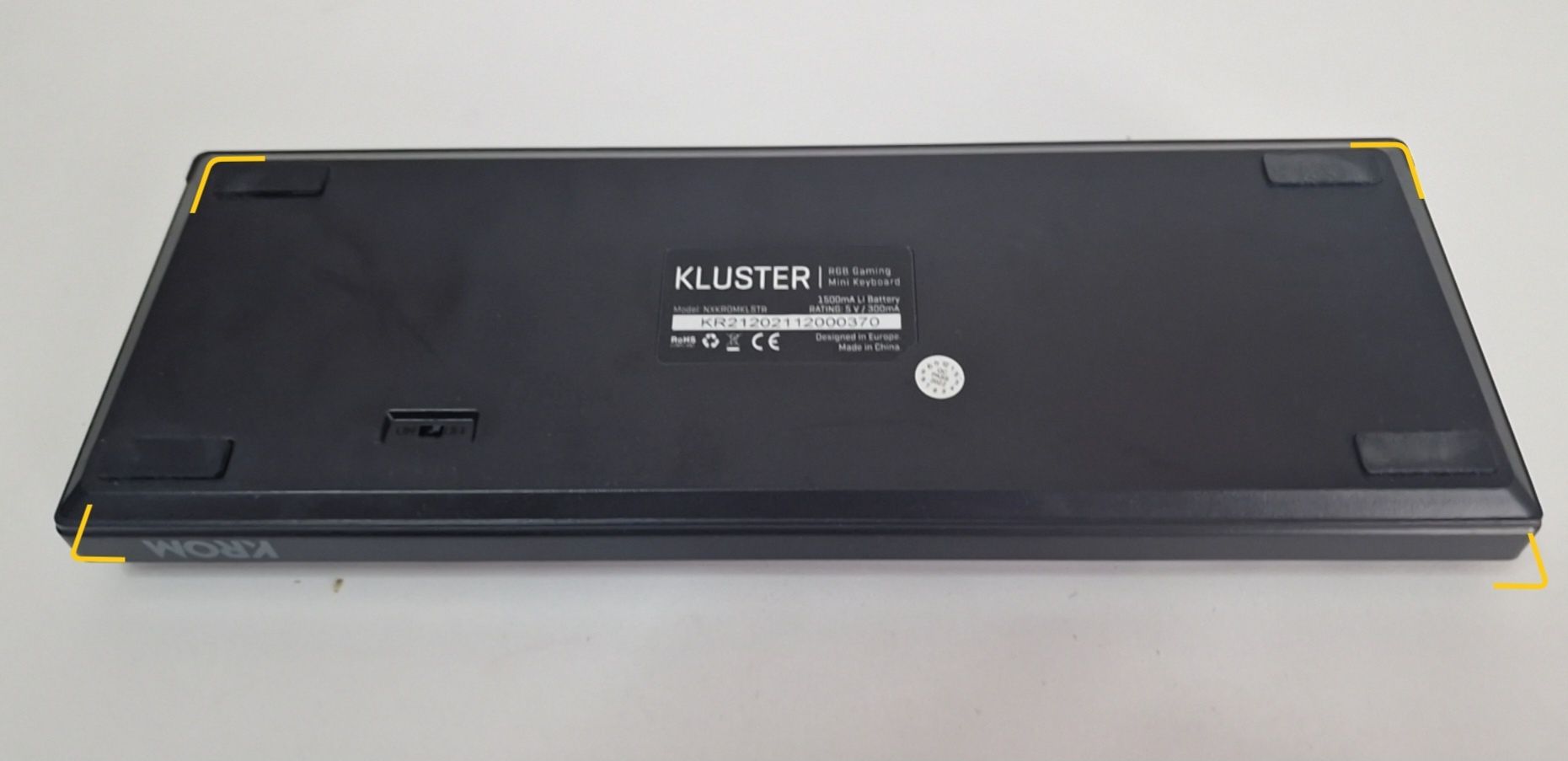Teclado mecânico krom kluster mini