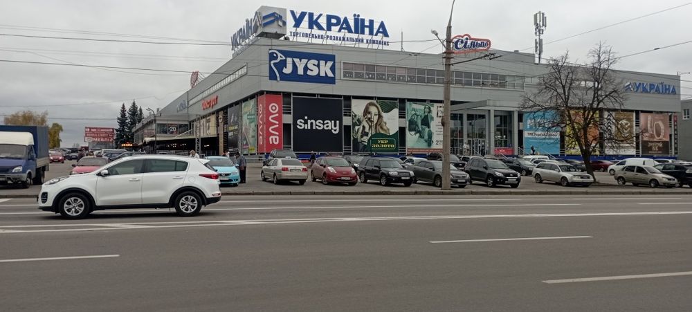 Аренда Красная линия пр.Юбилейный 55 напротив ТРК Украина.