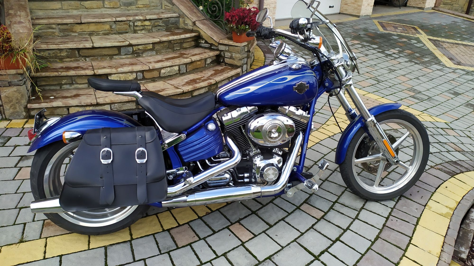 Harley Davidson Rocker C Softail