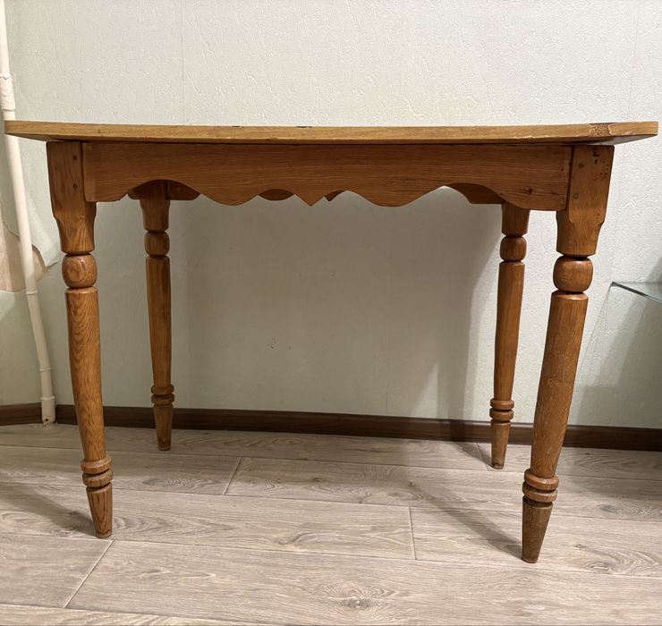 Кухонний стіл 60 на 100, самовивіз