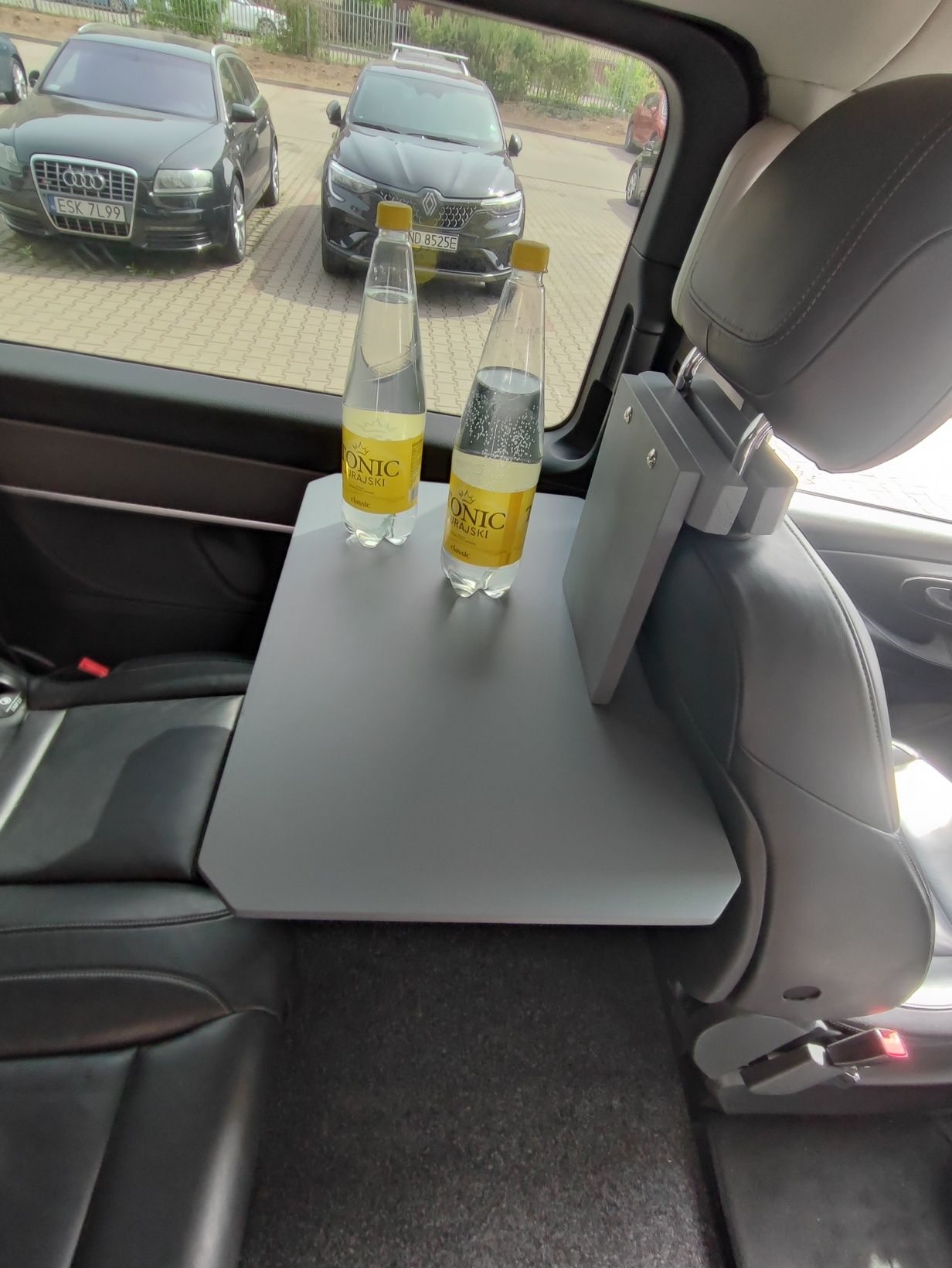Stolik do auta Mercedes Vito V-klasa kamper camping