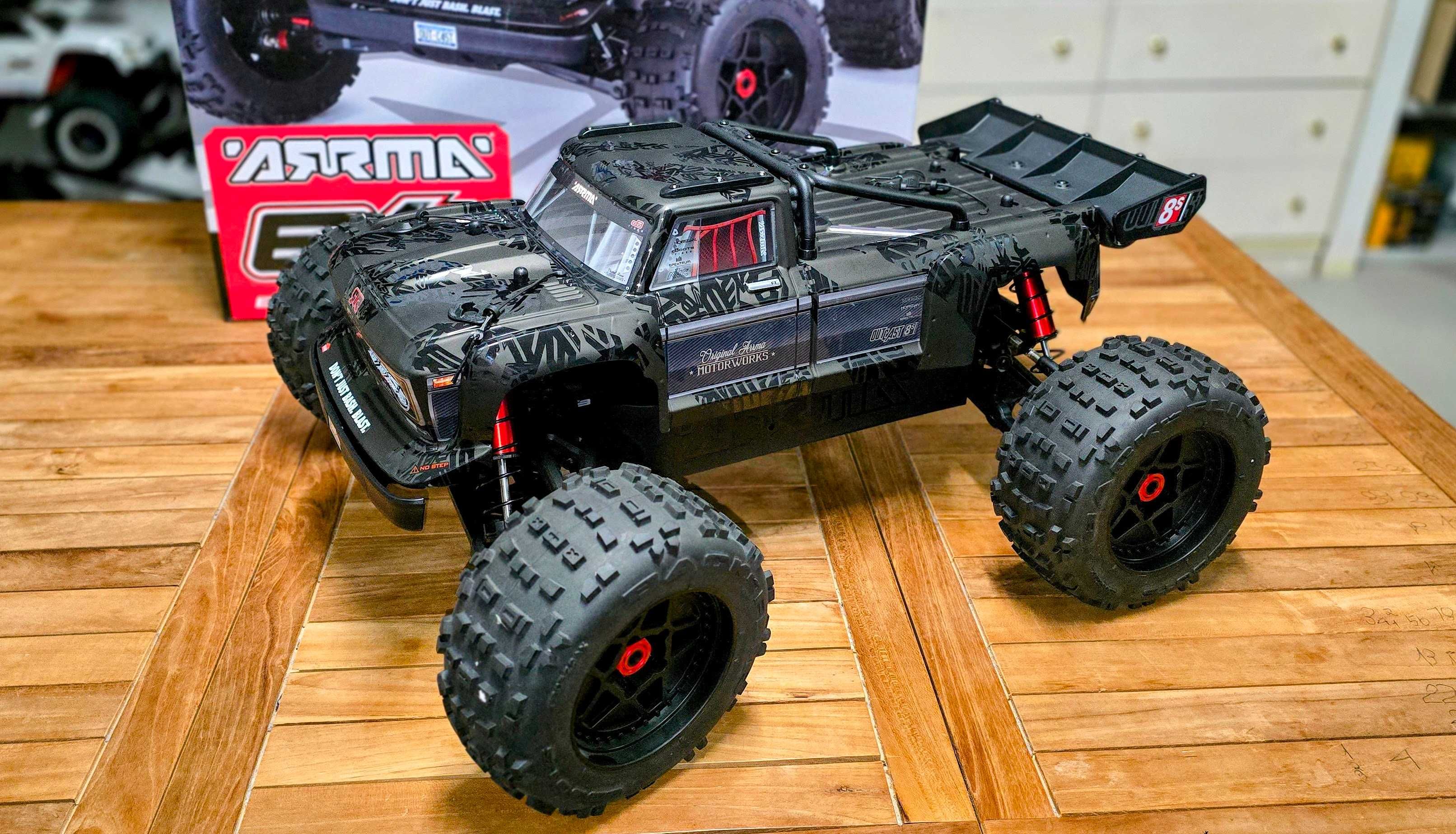 Arrma Outcast 4wd Extreme Bash- Escala 1:5 - Novo