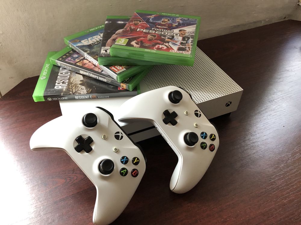 Продам Xbox one S