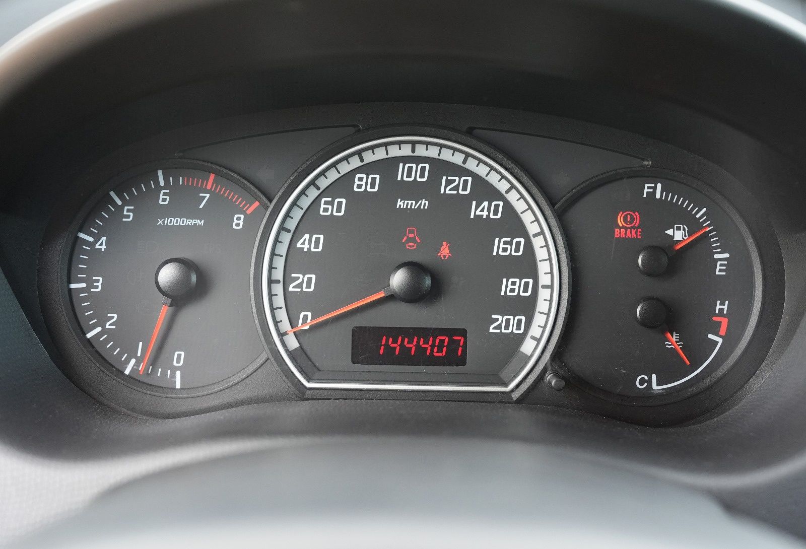 Ładny Suzuki Swift 1,3