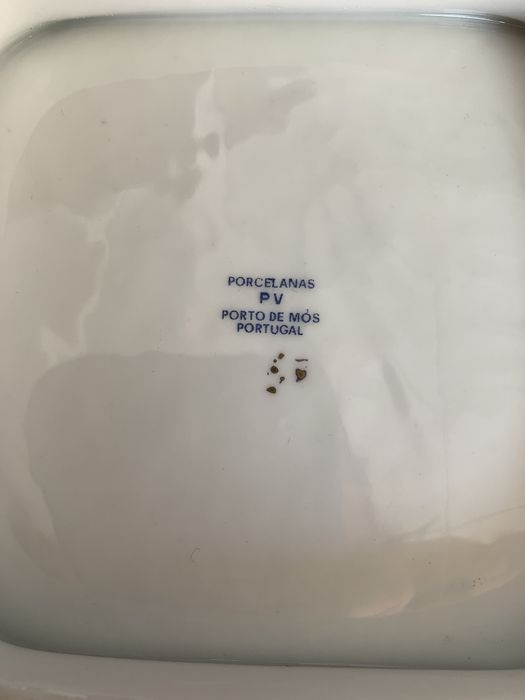 Taca em porcelana porto mos
