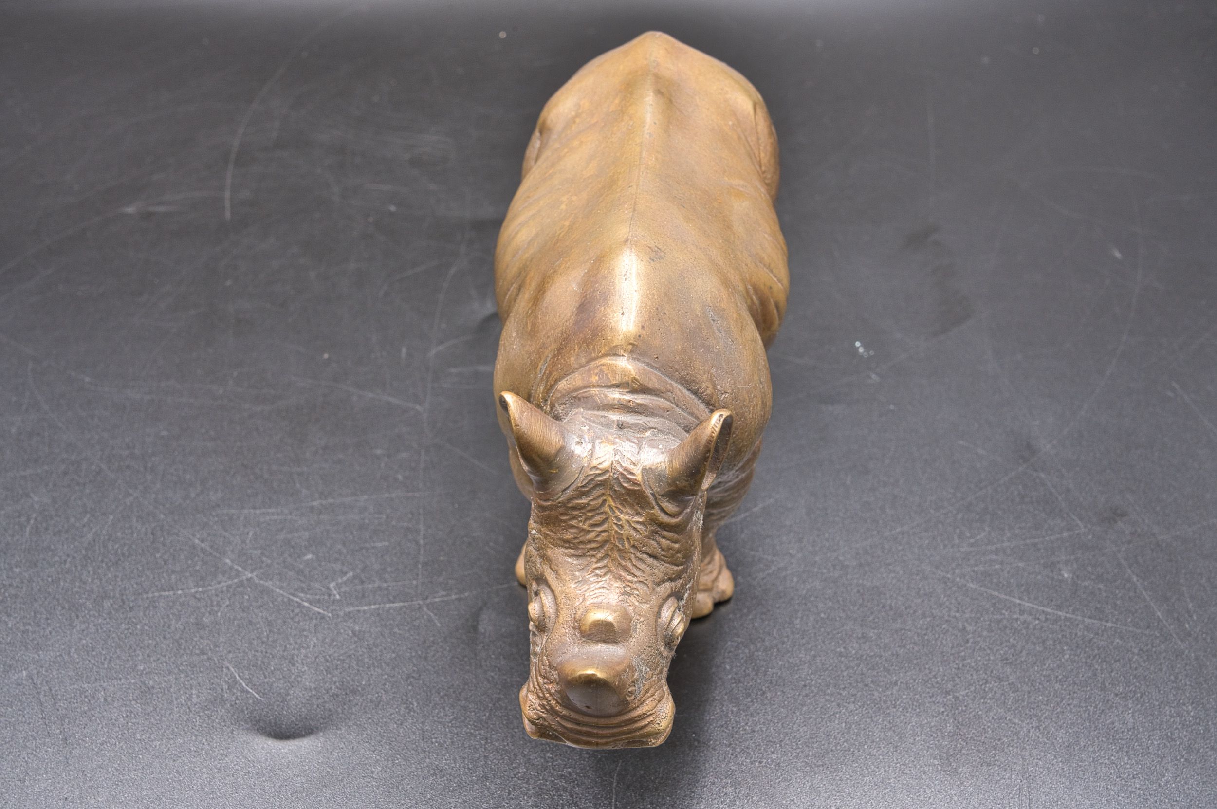 Estatueta rinoceronte bronze