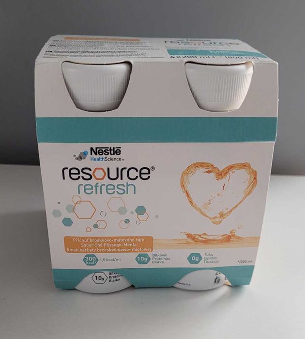 Nestle Resource Refresh smak herbaty brzoskwiniowo-miętowej 4x200 ml