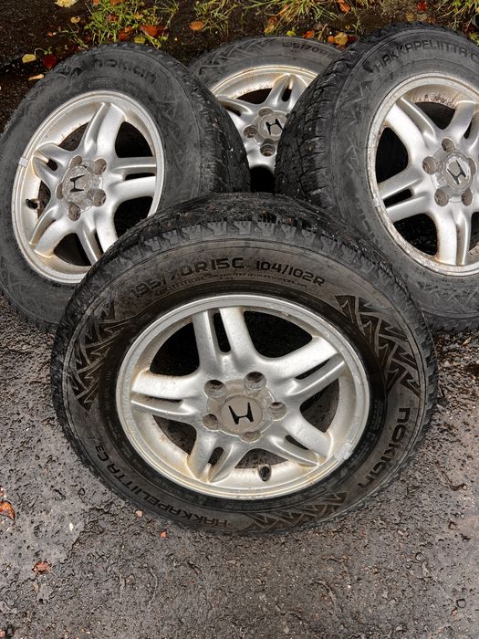 Колеса 5x114,3 195/70 r15c Nokian Hakkapeliitta C3