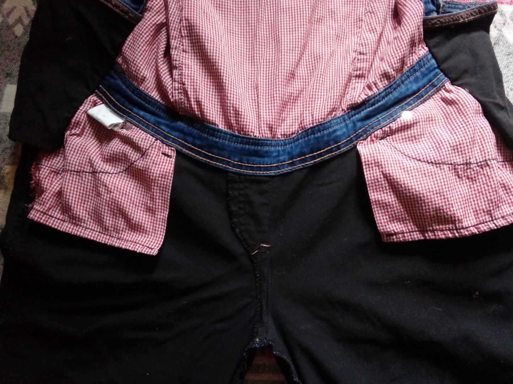Одежда для беременных:джинсовый комбинезон,штаны легенсы 150грн за всё