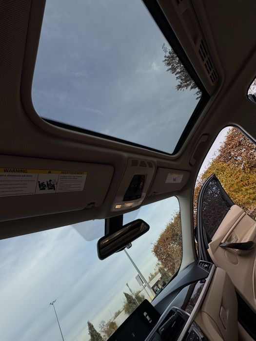 BMW 320i xDrive 2016 року