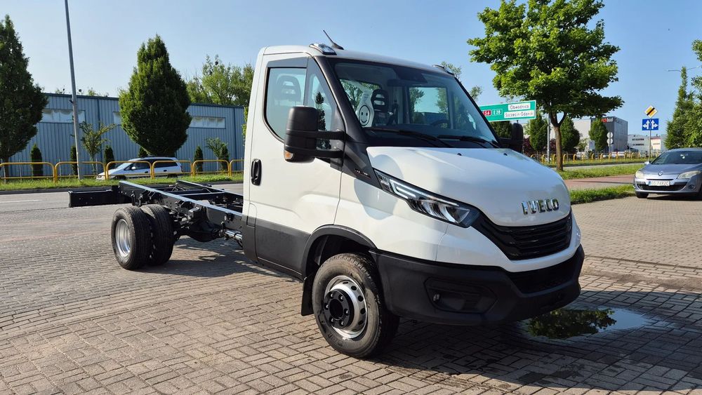 Iveco 70C18  Iveco Daily 70C18. Nowe. Fabryczna przystawka odbioru mocy