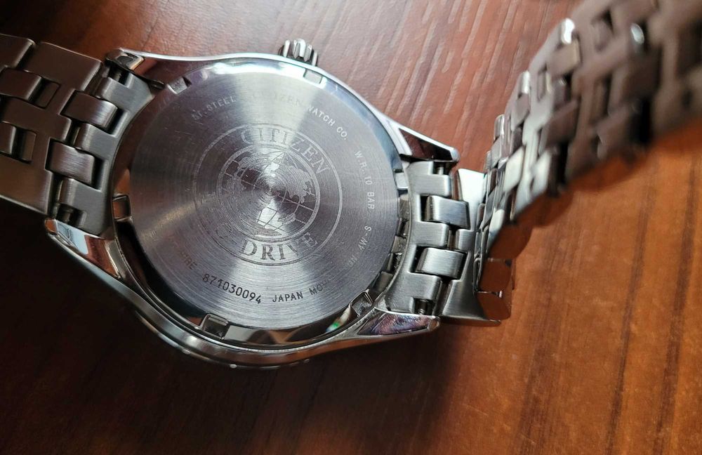 Zegarek na bransolecie: Citizen Eco-Drive BM7251-53L