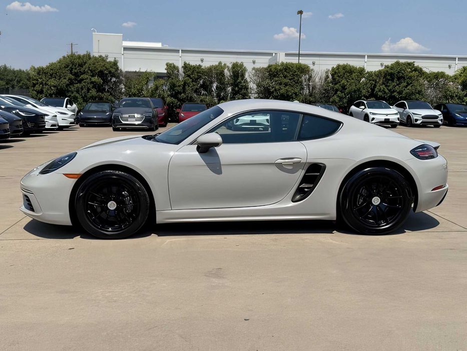 Porsche 718 Cayman      2019