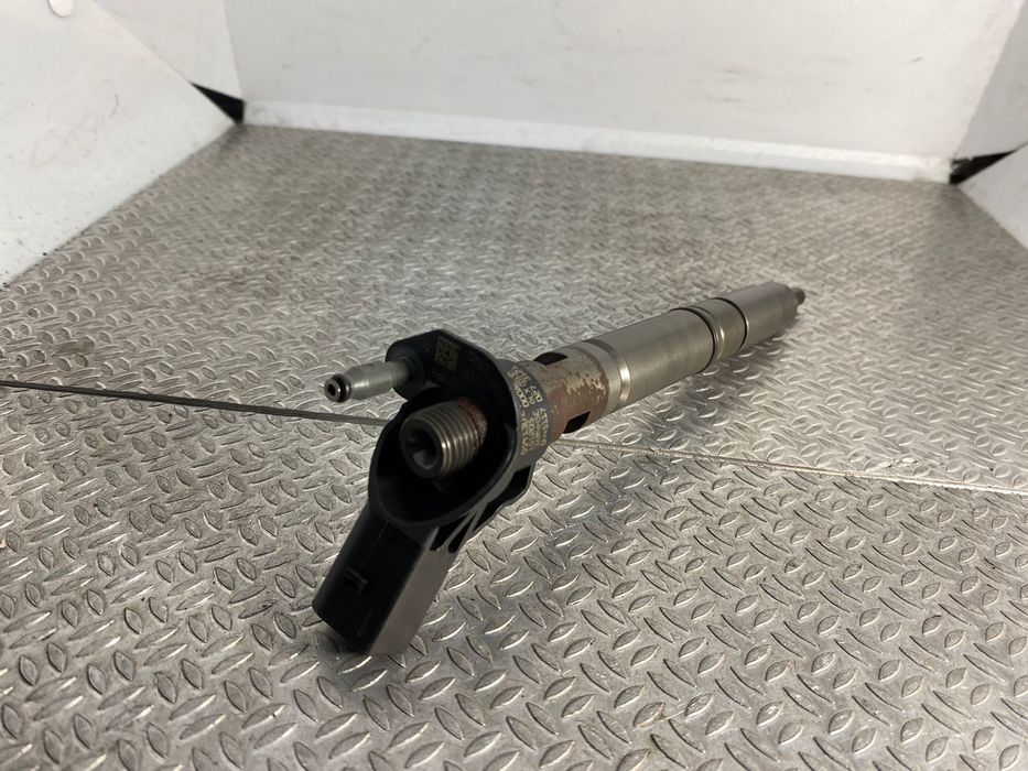 Форсунка дизельна електрична 059130277EK Touareg FL 2015-2018 3.0 CVV