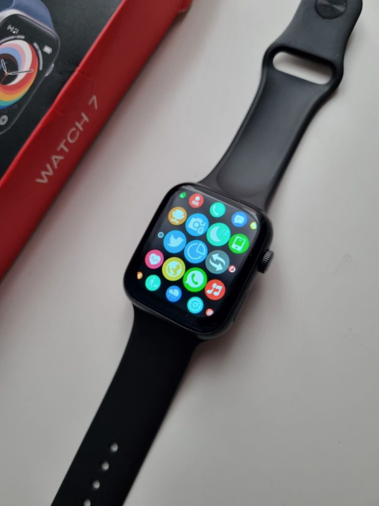 Smartwatch czarny I7