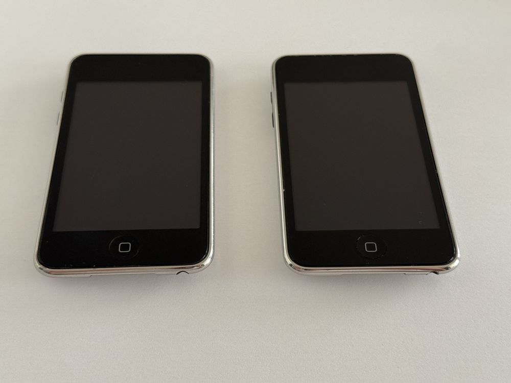 2x Apple Ipod 3g 32GB A1318