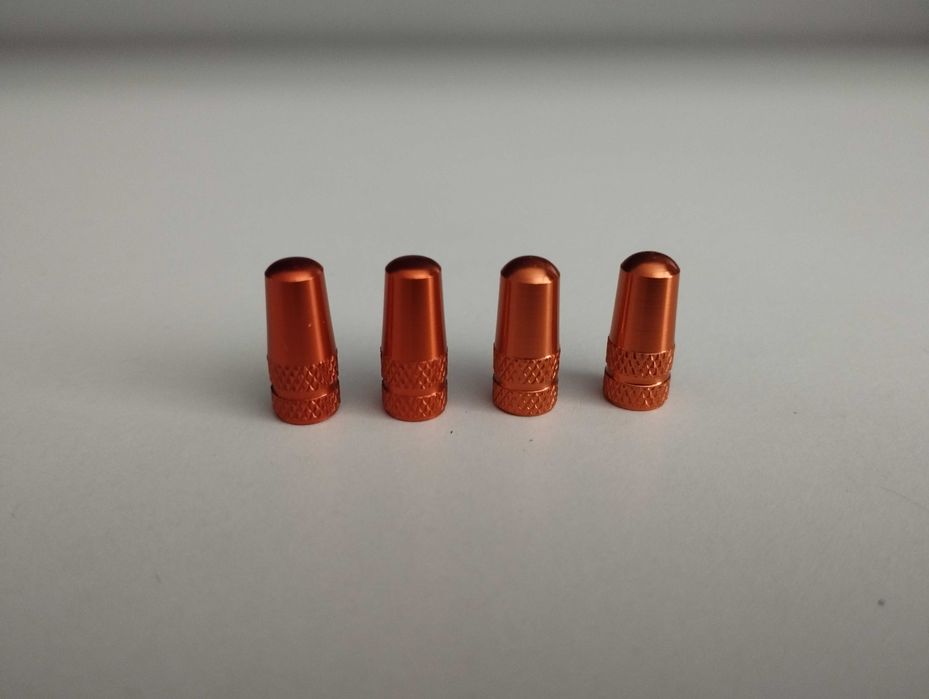 Nakrętki na wentyle