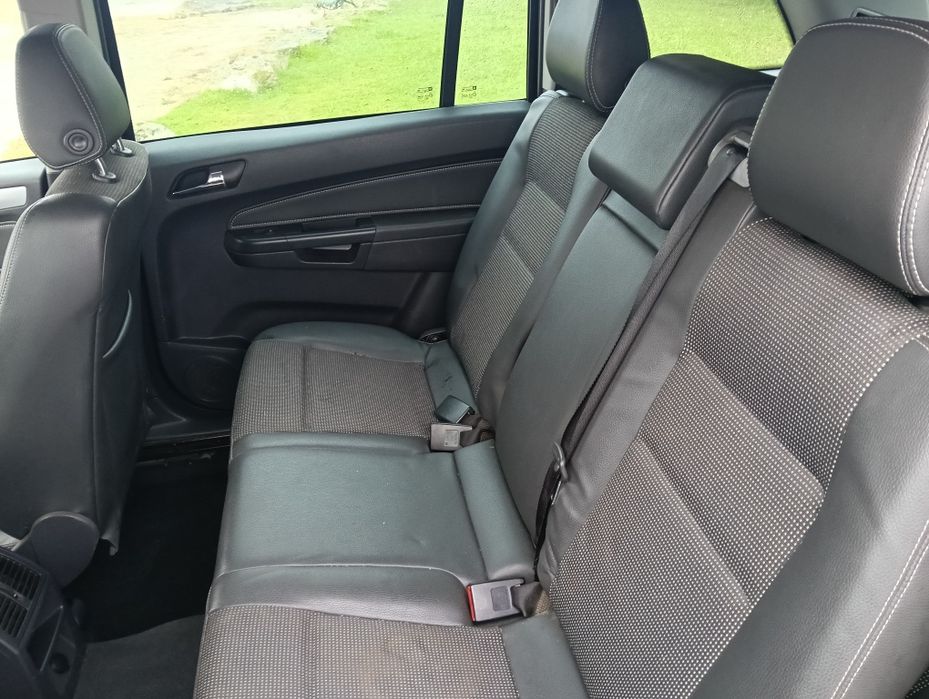 Opel Zafira - GPL - 7 lugares