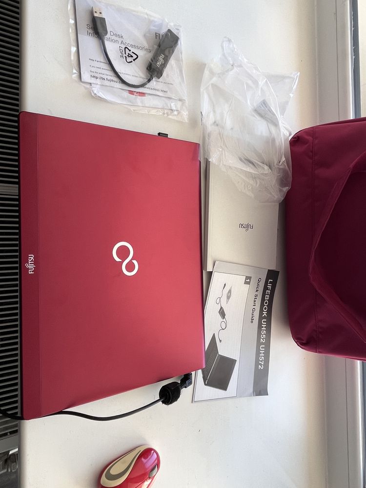 Ноутбук Fujitsu lifebook uh572 13.3" i5 3337u
