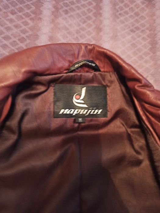 Жіночий шкіряний піджак